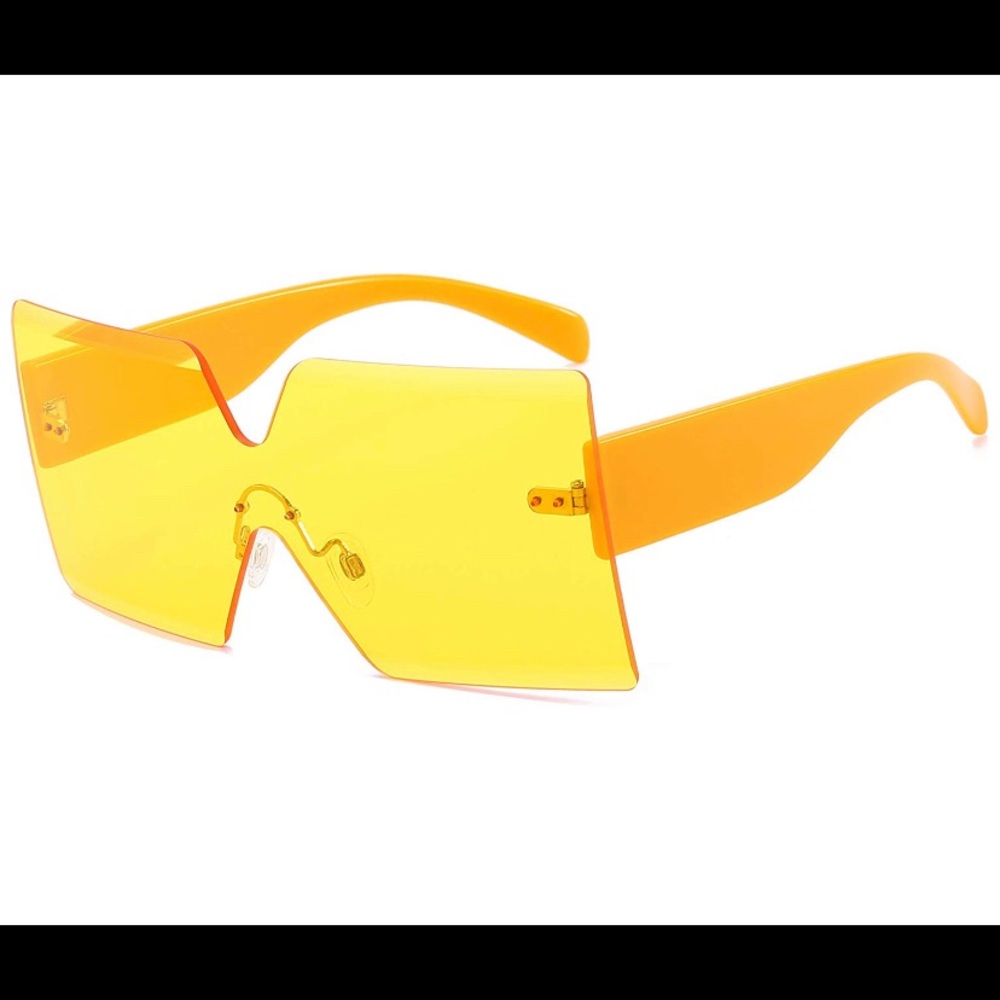 💛 Oversized Square Sunglasses